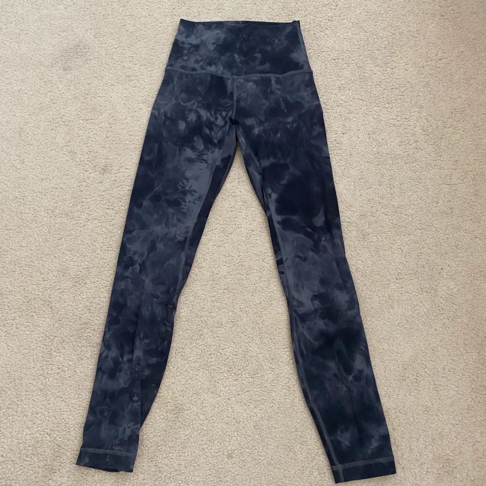 Lulu size 2 aligns